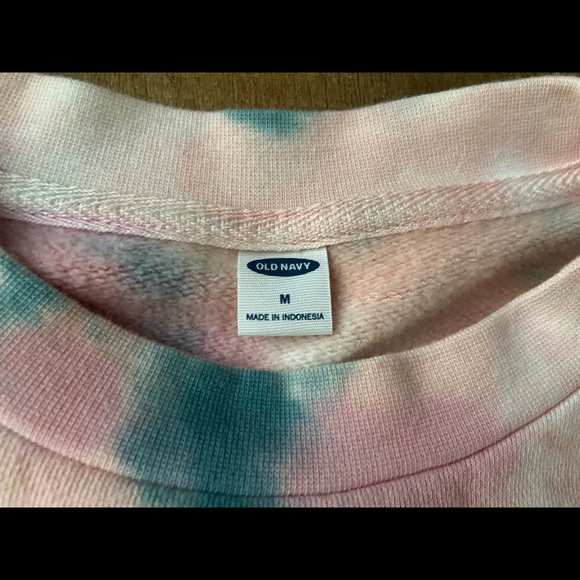 NWOT-Womens Old Navy athletic cropped sweatshirt-size Medium - Picture 3 of 5